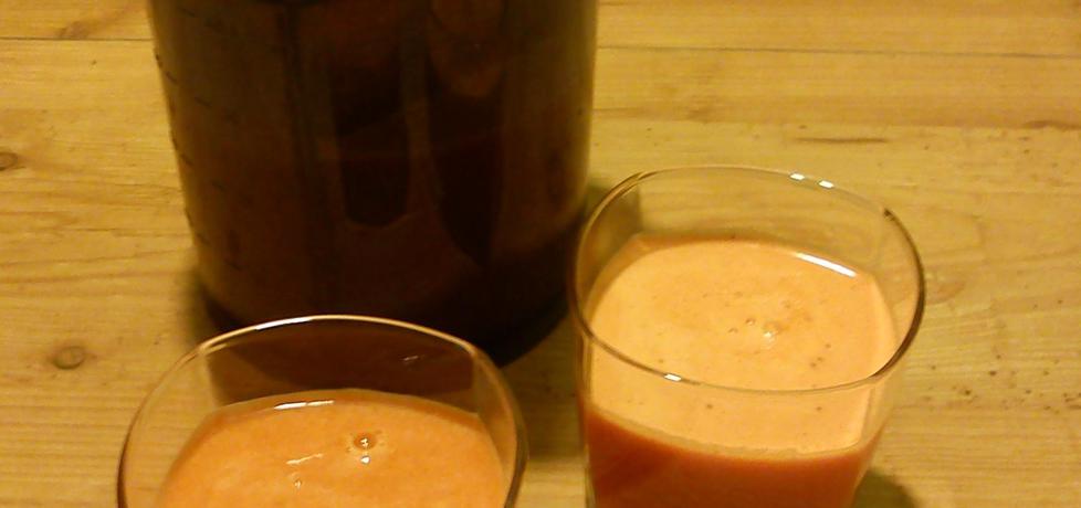 Świeży sok z marchewki (autor: nataliatubisiek)