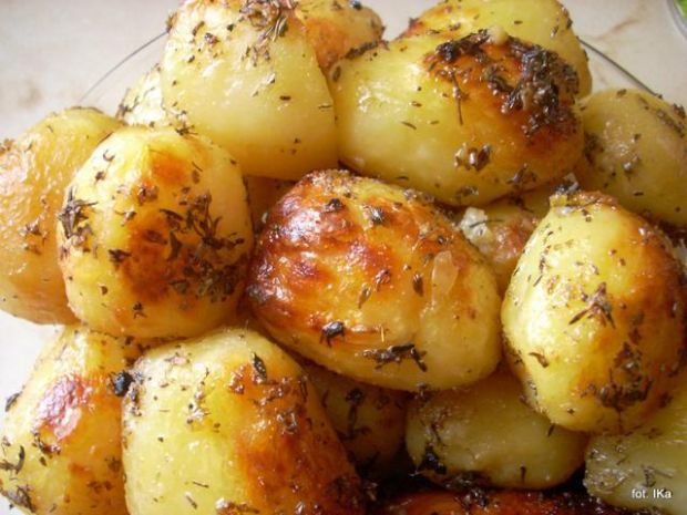 Bardzo smaczne: ziemniaki pieczone . gotujmy.pl