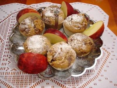 Mufinki z jabłkami