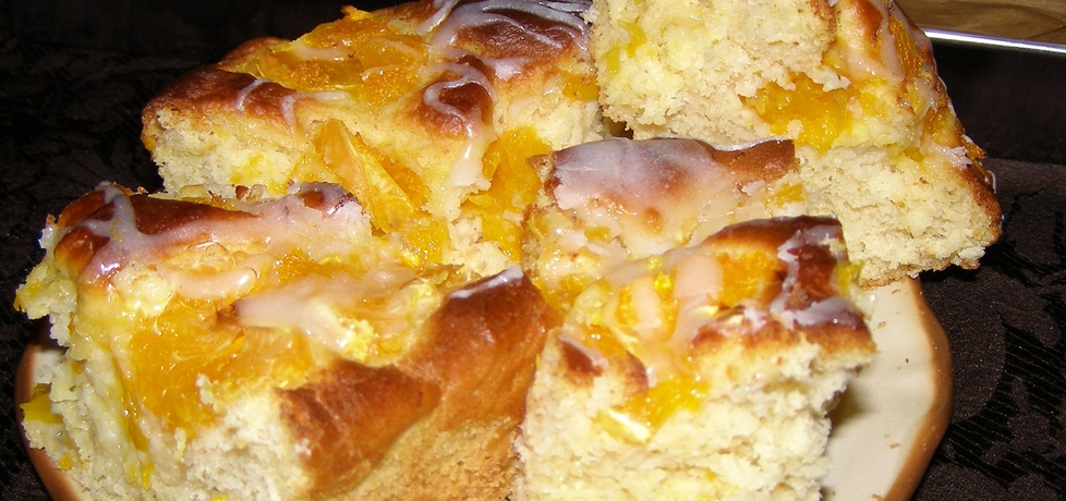 Nocne ciasto drożdżowe smaczne i łatwe z mandarynkami... (autor ...
