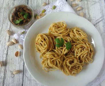Spaghetti z pistacjowym pesto i miętową nutką