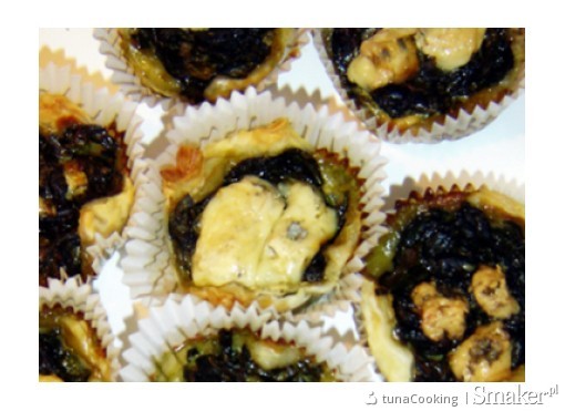 Szpinakowe muffiny z serem pleśniowym