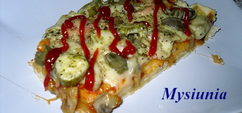 Pizza z kaparami (autor: mysiunia)