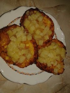 Kokosowe racuchy z ananasem