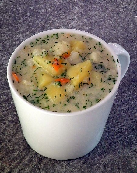 Zupa kalafiorowo ziemniaczana z kaszą manną