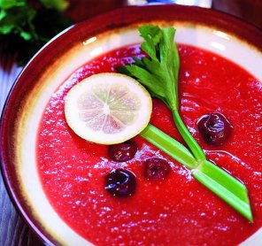 Ostra zupa pomidorowa  prosty przepis i składniki
