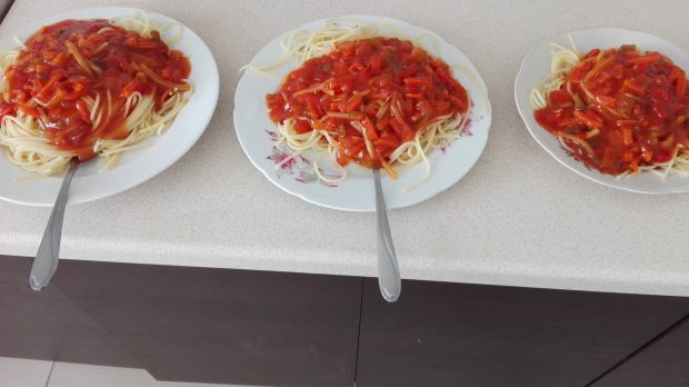 Przepis  błyskawiczne spaghetii z sosem przepis