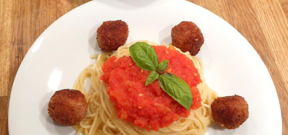 Spaghetti z sosem pomidorowym i pulpetami (autor: iwonadd ...