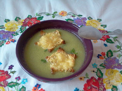 Zielonogroszkowa zupa