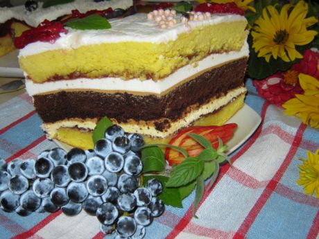 Przepis  tort kolorowy warstwowy przepis