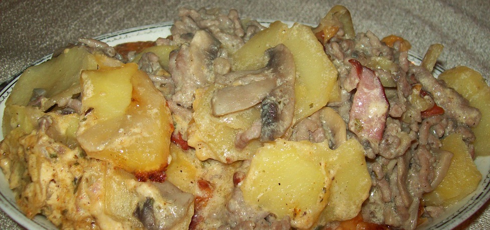 Ziemniaki zapiekane z mięsem mielonym (autor: szarrikka ...