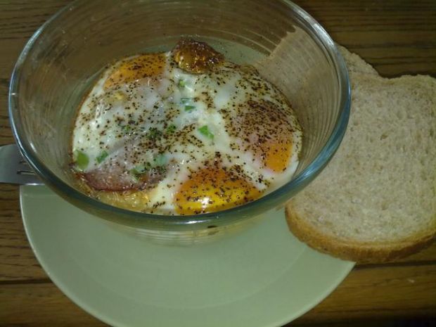 Przepis  jajka w gorącym ''półmisku'' przepis