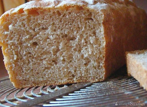 Łatwy pszenny chleb na zakwasie