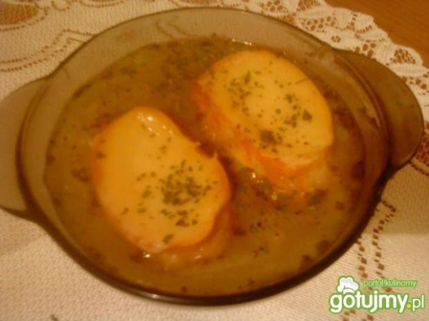 Najlepszy pomysł na: zupa cebulowa z grzankami. gotujmy.pl
