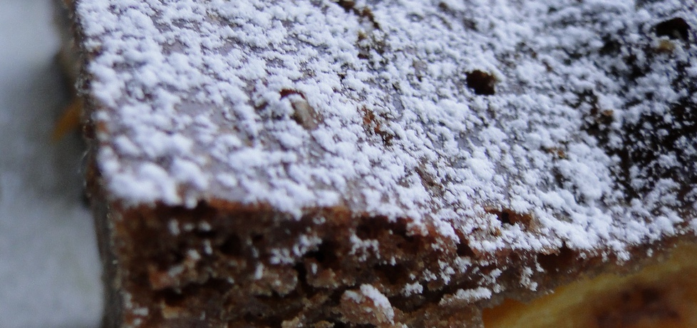 Ucierane ciasto czekoladowe z brzoskwiniami (autor: agnieszkab ...