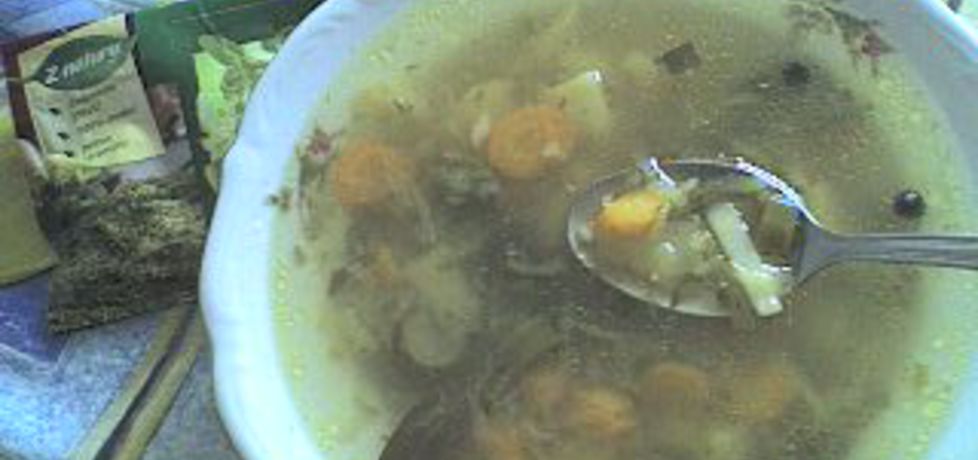 Zupa ogórkowa na żeberku