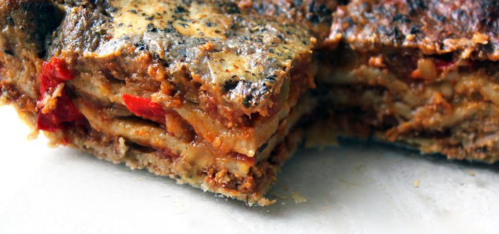 Lasagne zapiekany z mięsem, pomidorami i papryką (autor ...