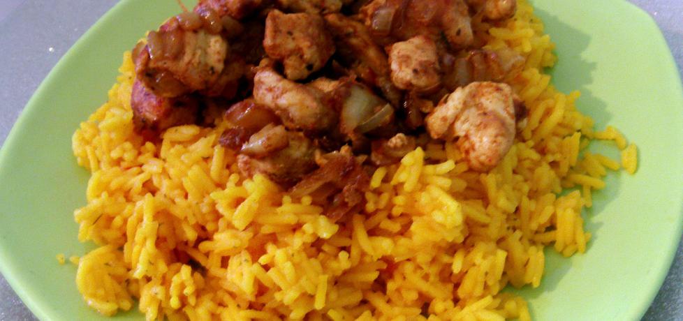Żółty ryż z dodatkiem kurczaka (autor: fiolunka1)