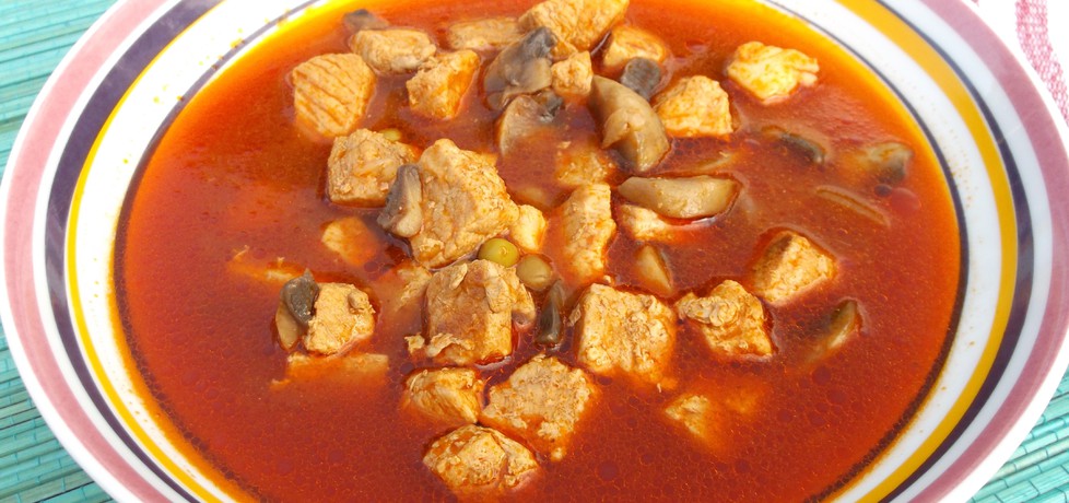 Mięsna zupa. (autor: babeczka35)