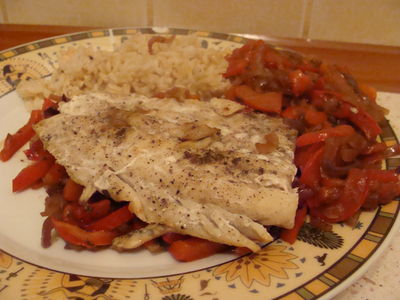 Ryba pieczona z papryką w folii