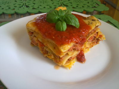 Lasagne z sosem pomidorowym