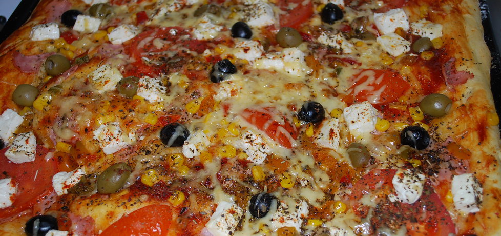 Pizza na bogato  dodatki (autor: dorotka0000025)
