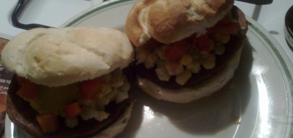 Hamburgery z sałatką (autor: polly66)