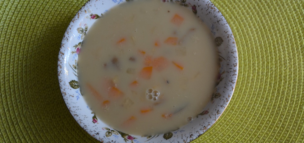 Zupa grzybowa z grysikiem i śmietaną (autor: wafelek2601 ...