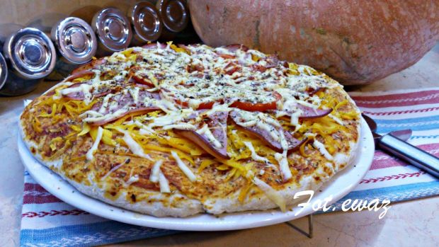 Przepis  pizza dyniowa na cieście pszenno