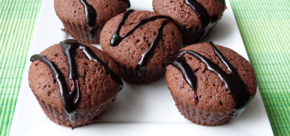 Muffiny kakaowe z budyniem (autor: ikrakowianka)