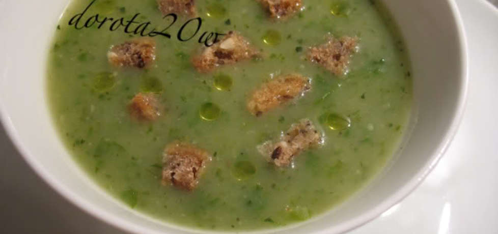 Zielona zupa z sałaty i cukinii (autor: dorota20w)