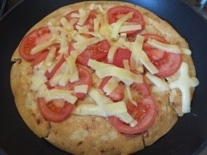 Przepis  omlet z pomidorami i żółtym serem przepis