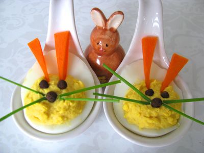 Jajka faszerowane „zajączki”