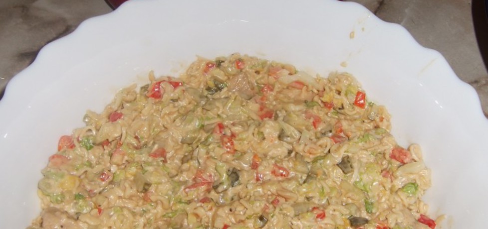 Sałatka z zupek chińskich (autor: rosik93)
