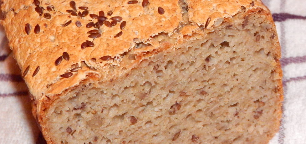 Chleb mieszany z ziarenkami