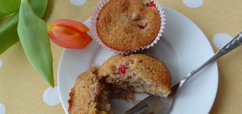 Muffinki z czerwoną porzeczką (autor: stokrotka)