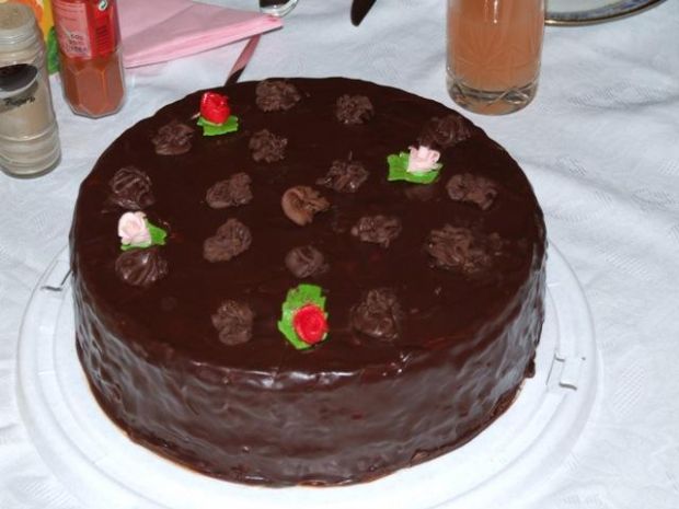 Tort czekoladowy przepis. gotujmy.pl