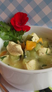 Tajska zupa z cukinią