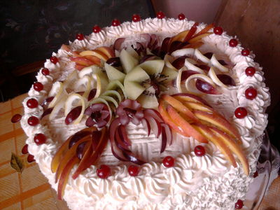 Tort owocowy