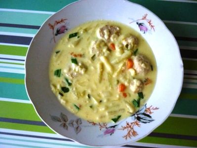 Zupa 2 sery z pulpecikami drobiowymi