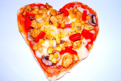 Pizza w kształcie serca kocham cię