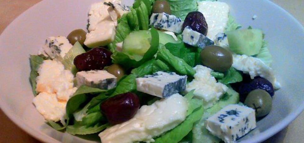 Sałatka z serem pleśniowym, fetą i oliwkami (autor: agnieszka189 ...