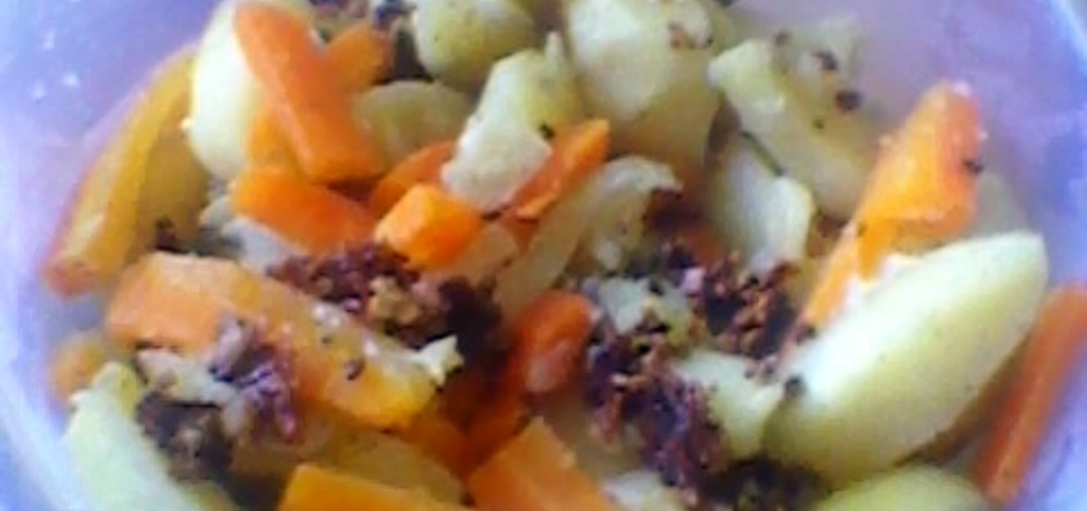 Parowane ziemniaki z czosnkiem i cebulą (autor: justyna223 ...