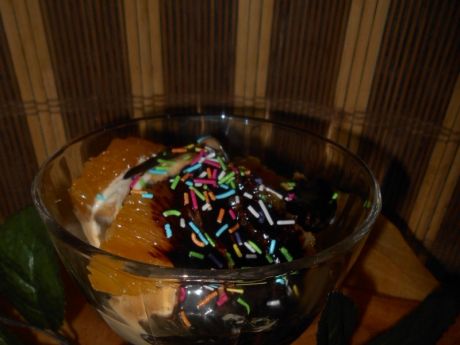 Przepis  deser lodowy z polewą czekoladową przepis
