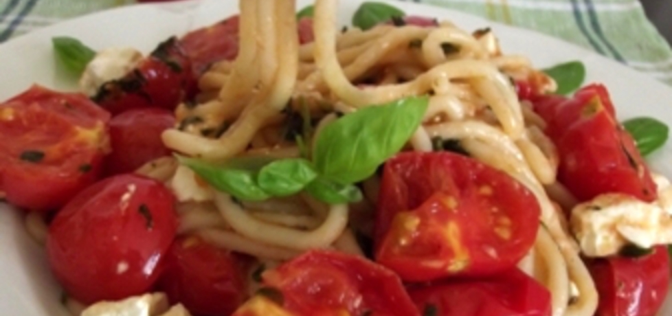 Spaghetti z pomidorkami koktajlowymi z fetą (autor: ilka86 ...