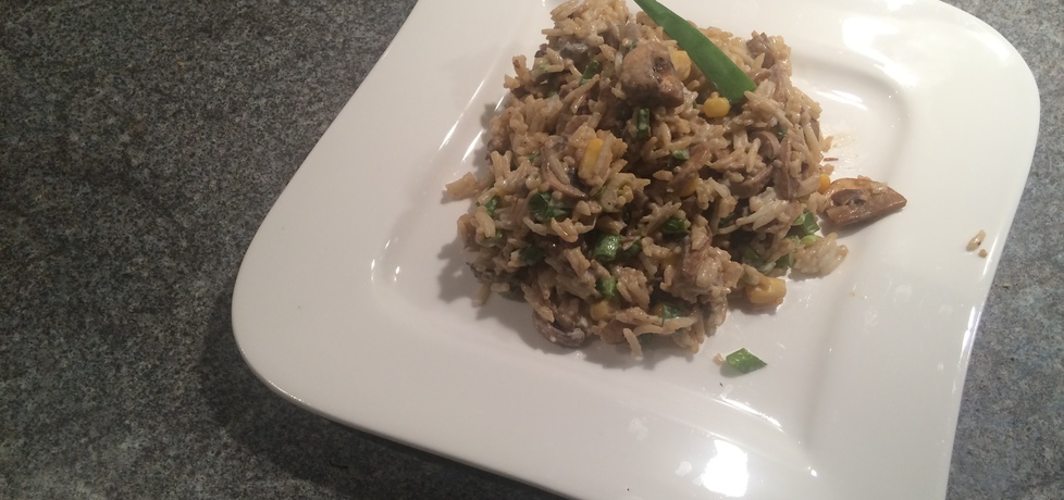 Sałatka z ryżem i pieczarkami (autor: asiatok)