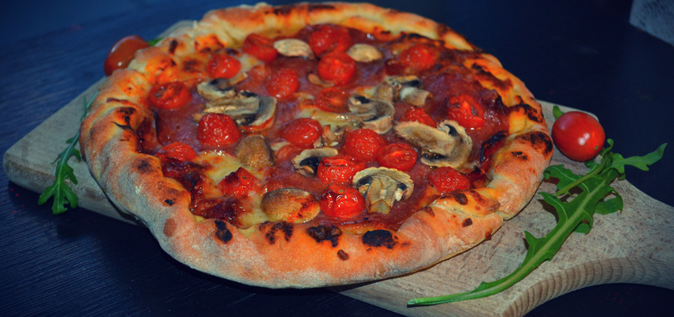Domowa pizza włoska (autor: programistapogodzinach ...