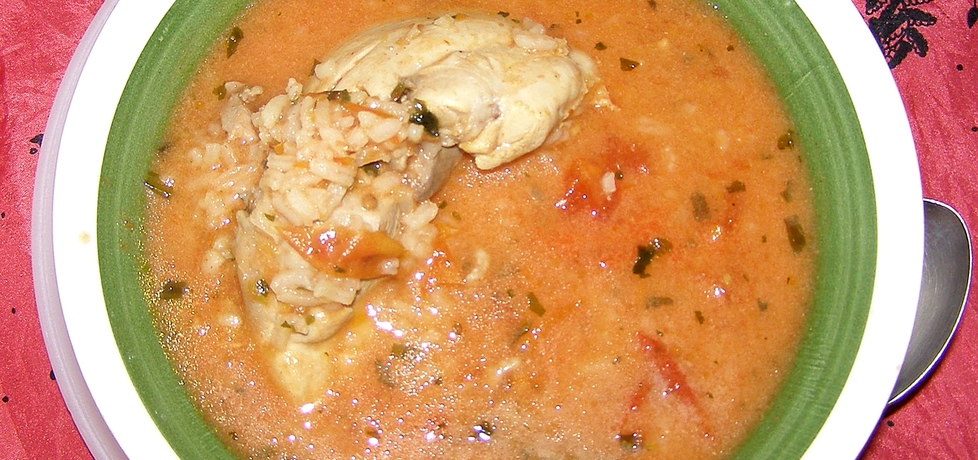 Zupa pomidorowa na piersi kurczaka z czosnkiem niedźwiedzim ...