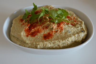 Hummus z bakłażanem