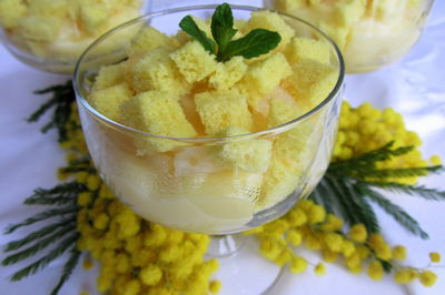 Ananasowy deser mimoza